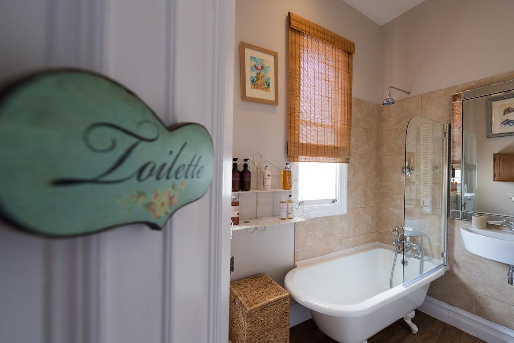 No 2 Broadgate Bed & Breakfast Барнстъпъл Екстериор снимка