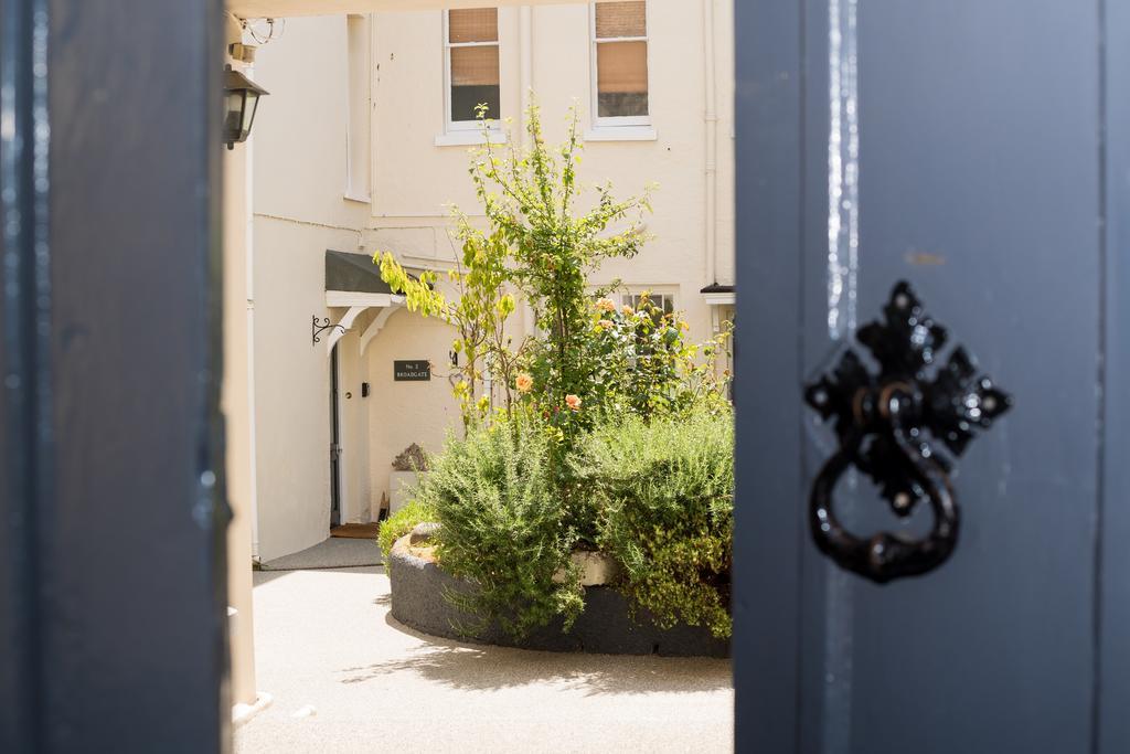No 2 Broadgate Bed & Breakfast Барнстъпъл Екстериор снимка